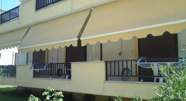 Kleanthis Apartments, Book Apartment  