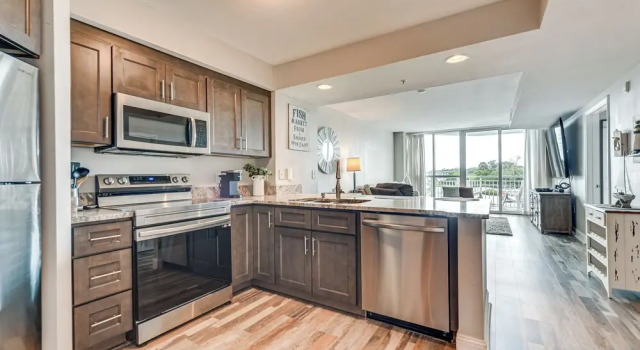 Апартаменты 2 Mi to Ocean: Waterfront North Myrtle Beach Condo