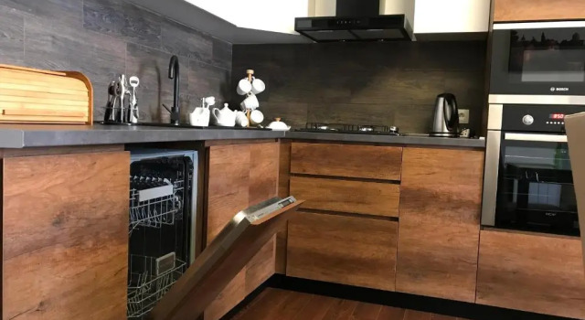 Апартаменты Freedom Square Apartment