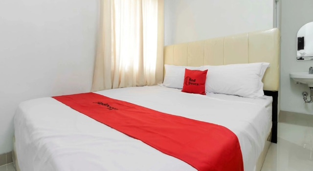 RedDoorz near Siloam Hospital Palembang, Rezerwuj Hotel Palembang Sumatra