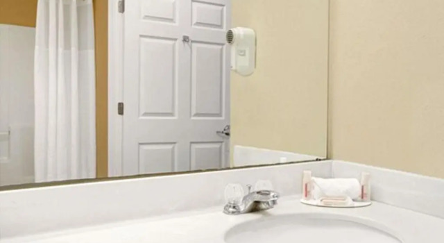 Четырёхместный номер Standard Baymont by Wyndham Jacksonville/Butler Blvd
