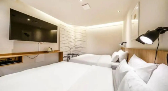 Четырёхместный клубный номер Standard Hotel Less Seoul