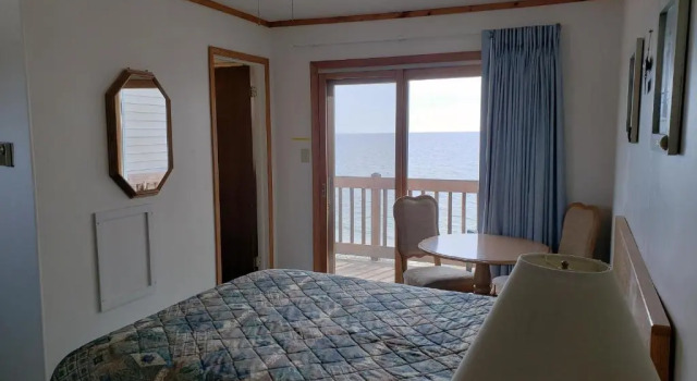 Двухместный номер Standard с видом на озеро Algoma Beach Motel