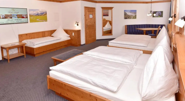 Пятиместный номер Standard Hotel Wender