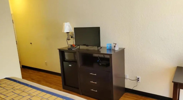 Номер Standard Days Inn by Wyndham Macon I-75 North