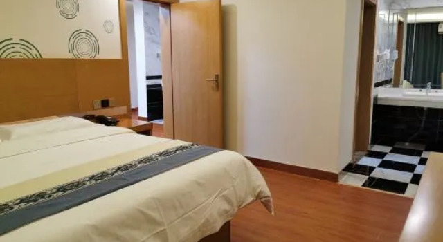 Люкс Deluxe Yuxi Tiancheng Xianhu Hotel
