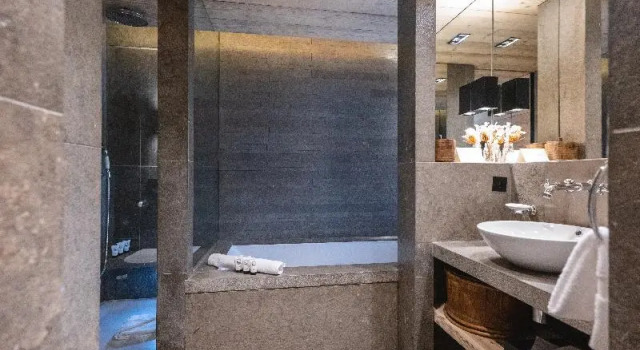 Номер Classic с балконом LAlpaga, a Beaumier hotel