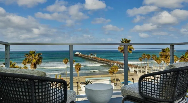 Двухместный номер Standard oceanfront Mission Pacific Beach Resort, part of JdV by Hyatt