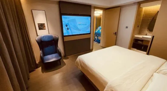 Люкс Reign  Hotel
