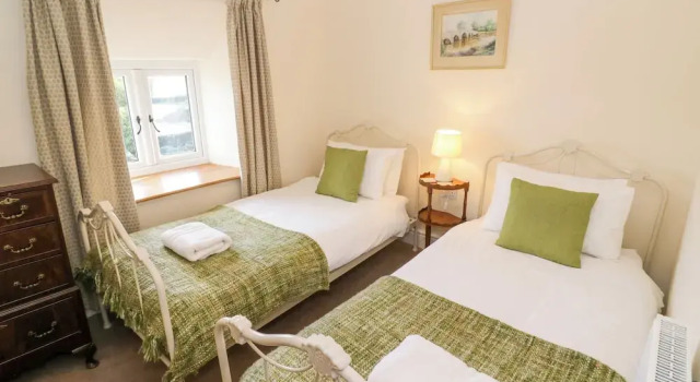 Lea Farm House, Book Landbrugsophold Hoteller i Cleobury Mortimer med parkering, Parkering