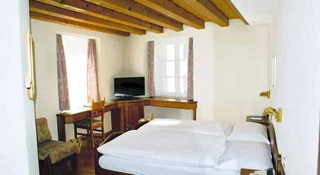Hotel du Pont, Varaa Hotelli Lax 