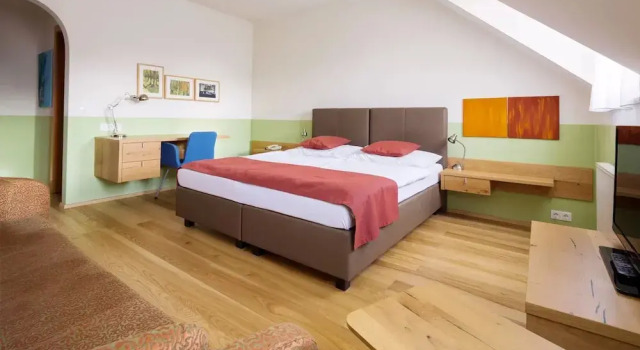 Weingut & Gastezimmer Edelmann, Rezervovat Hotel Goettlesbrunn-Arbesthal Rakousko