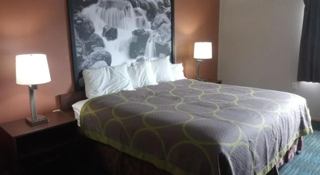 Номер Standard Super 8 by Wyndham Lynnwood