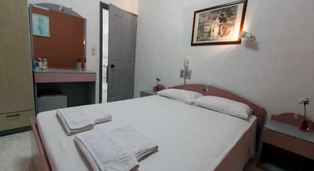 Top Hotel, Забронировать Отель Сталос Западный Крит, рядом с Пляж Сталос