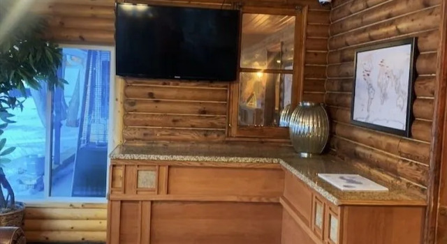 Rumorz Neighborhood Hideaway, Varaa Mini-hotelli Clear Lake Iowa