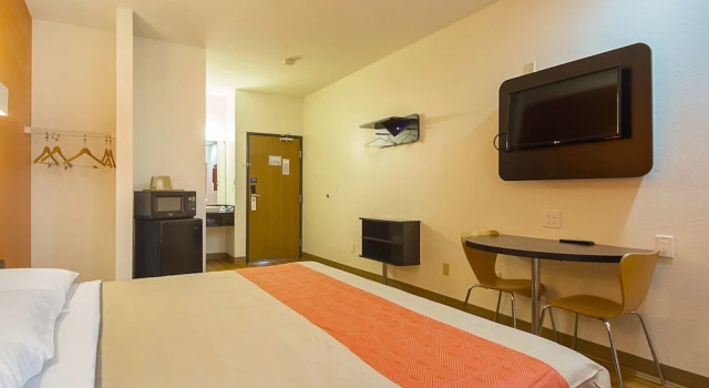 Двухместный номер Standard Motel 6 Dallas   Irving DFW Airport South