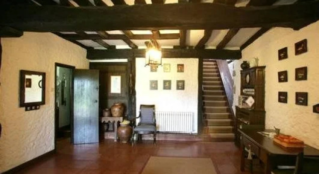 Casa Rural Arotzenea, Rezerwuj Hotel Hotele w Baskonia z parkingiem, Parking