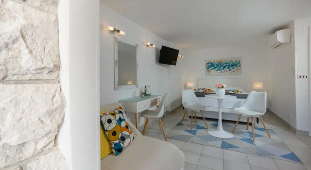 Студия Apartments Zicara
