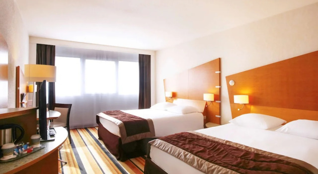 Четырёхместный номер Classic Mercure Orléans Centre Bords de Loire