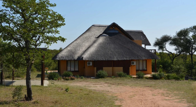 Коттедж Luxury с 2 комнатами Silonque Bush Estate & Spa