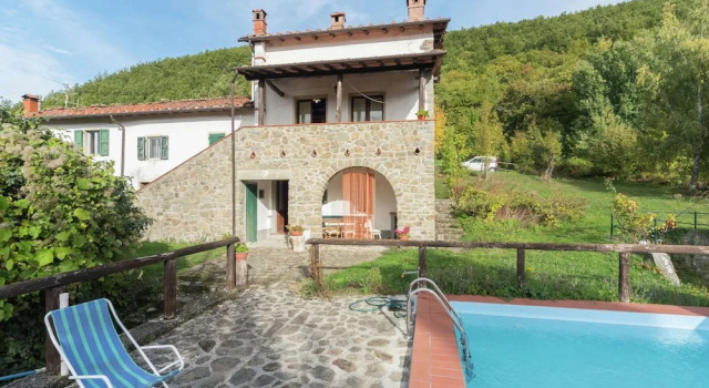 Шале Rustic Chalet With Pool