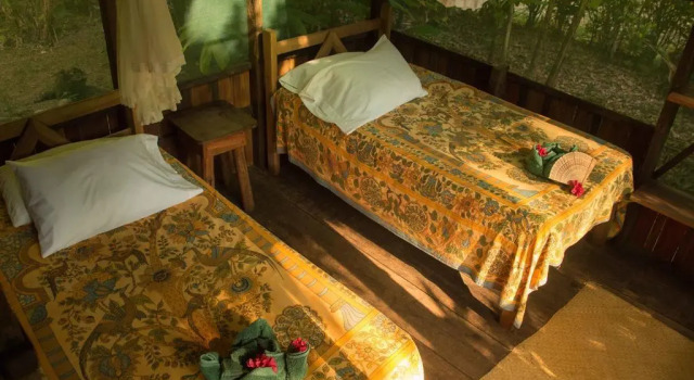 Finca Exotica Eco Lodge, Rezerwuj Hotel Hotele w Carate z parkingiem, Parking