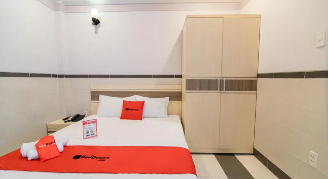 Номер Deluxe RedDoorz Plus near Lotte Mart D7
