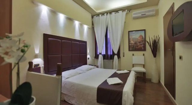 Трёхместный номер Standard c 1 комнатой EuroHome