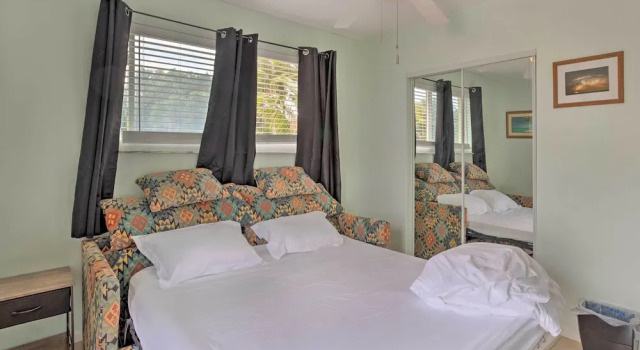 Коттедж Pet-friendly Jensen Beach Home w/ Yard Near Ocean!