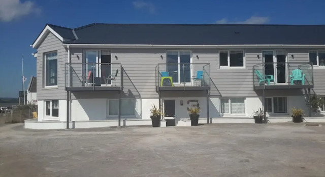 Beach Cottage near the shore, Забронировать Дом для отпуска Феррисайд Carmarthenshire
