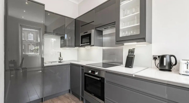 Stylish Kensington Home Next To Earl s Court