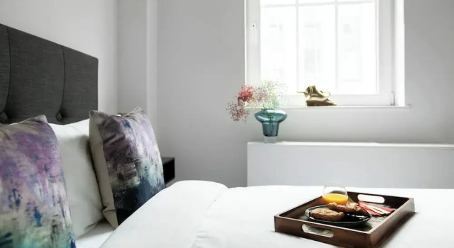 Stylish Air-con Flat in the Heart of Covent Garden, Забронировать Отель Лондон Большой Лондон, рядом с Вестминстерское аббатство