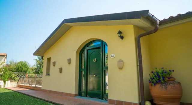 Коттедж Florence Country Cottage