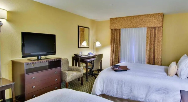 Двухместный люкс Hampton Inn & Suites West Sacramento