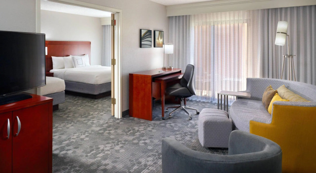 Czteroosobowy suite Courtyard Macon