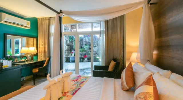 Двухместный номер Deluxe Baan PhuAnda Phuket