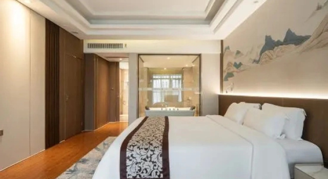 Люкс Business Jiaoling Hotel