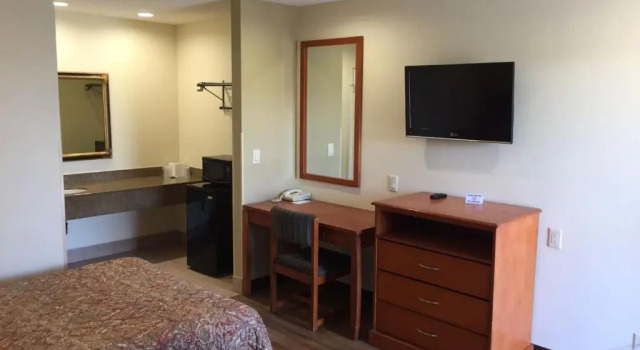 Двухместный номер Standard Simply Home Inn & Suites - Riverside