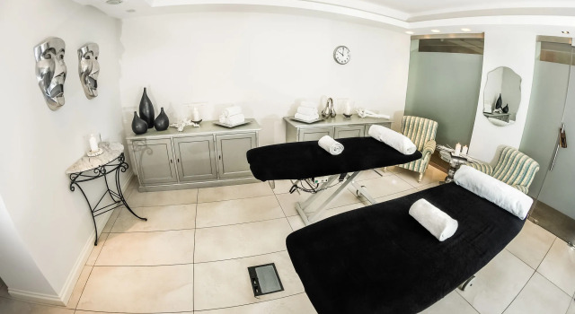 Dwór Oliwski City Hotel & SPA, Varaa Lomakeskus Oliwa 