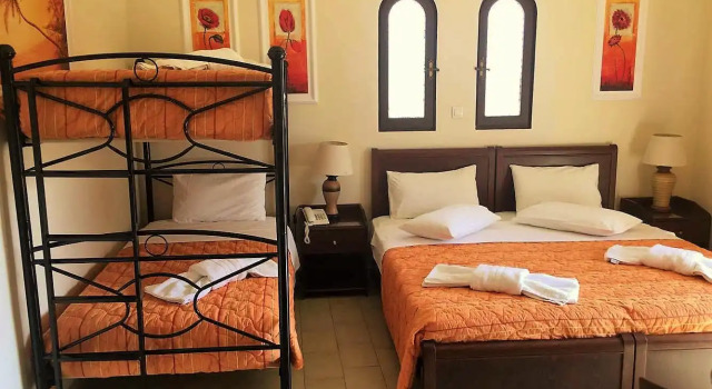 Четырёхместный номер с частичным видом на море Molfetta Beach Hotel