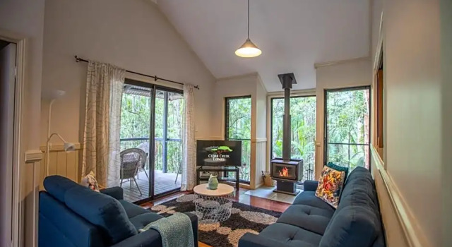 Вилла Cedar Creek Lodges