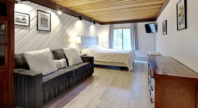 Slopeside Condo with Fireplace, Varaa Huoneisto Mammoth Lakes Mammoth
