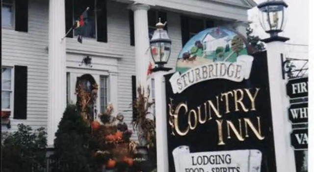 Двухместный номер Deluxe Sturbridge Country Inn
