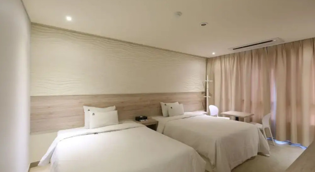 Двухместный семейный номер Standard с видом на город Hotel The Sea Star
