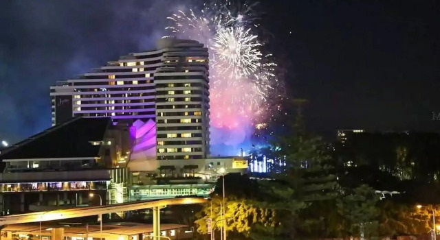 Broadbeach Holiday Apartments, Store 19