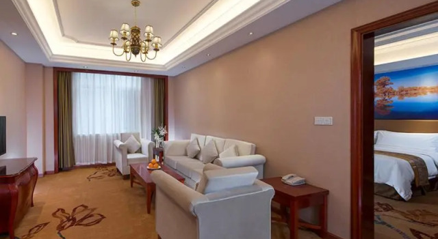 Vienna International Hotel Inner Mongolia Alxa League