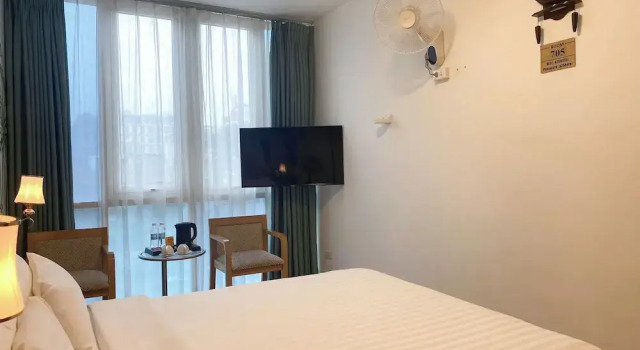 Двухместный номер Deluxe с балконом A25 Premium Hotel - 12 Ngô Sỹ Liên