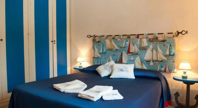 Lamia Stellata, Book Hotel Cisternino Valle d'Itria
