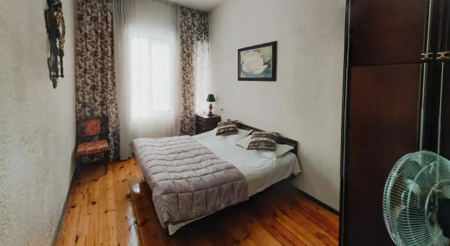 Iveri House, Book Hostel / Vandrerhjem Hoteller i Imereti med pool, Swimmingpool