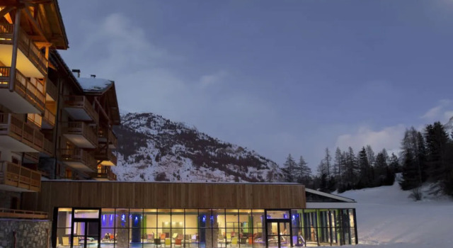 CGH RiA©s&Spa Chalets de Flambeau (VCS100), Забронировать Шале Ланлебур-Мон-Сени Val Cenis